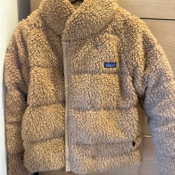 Patagonia Women's Cozy Brown Teddy Jacket - Picture 5 of 8